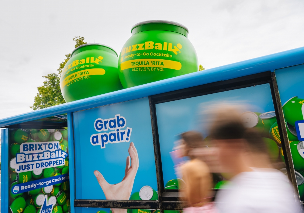 Buzzballs create a Gen Z buzz with JCDecaux