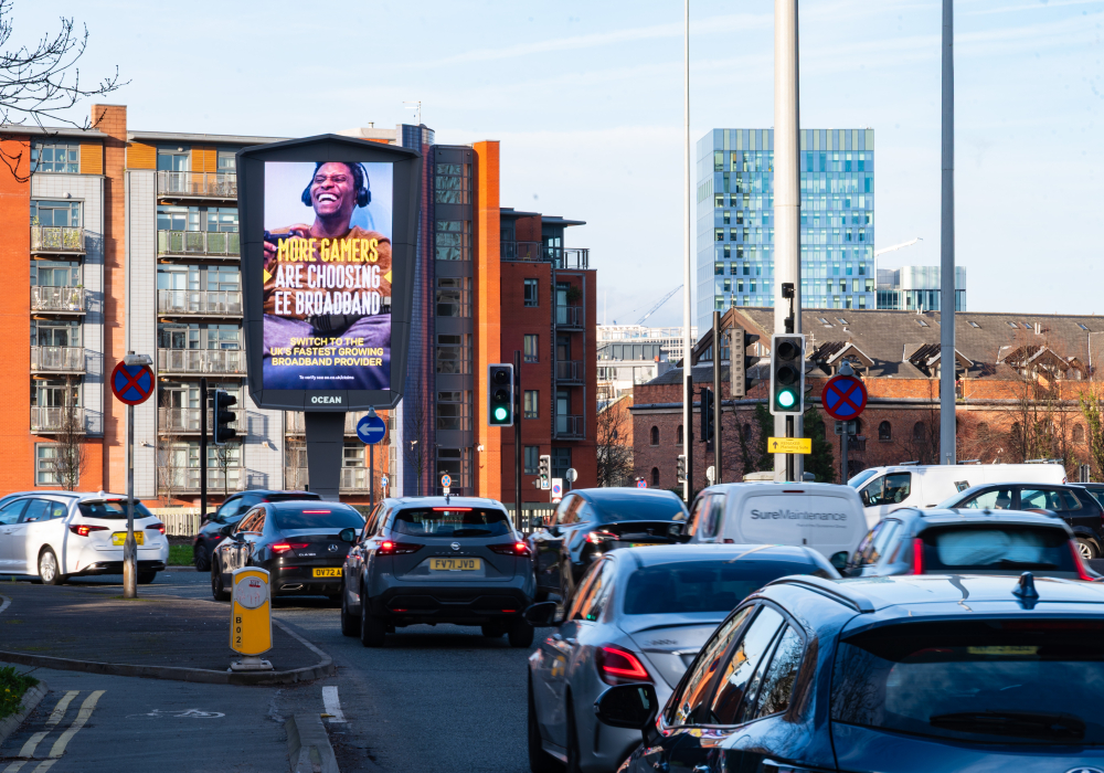  Ocean Outdoor and Manchester City Council reinvent Chester Road Roundabout