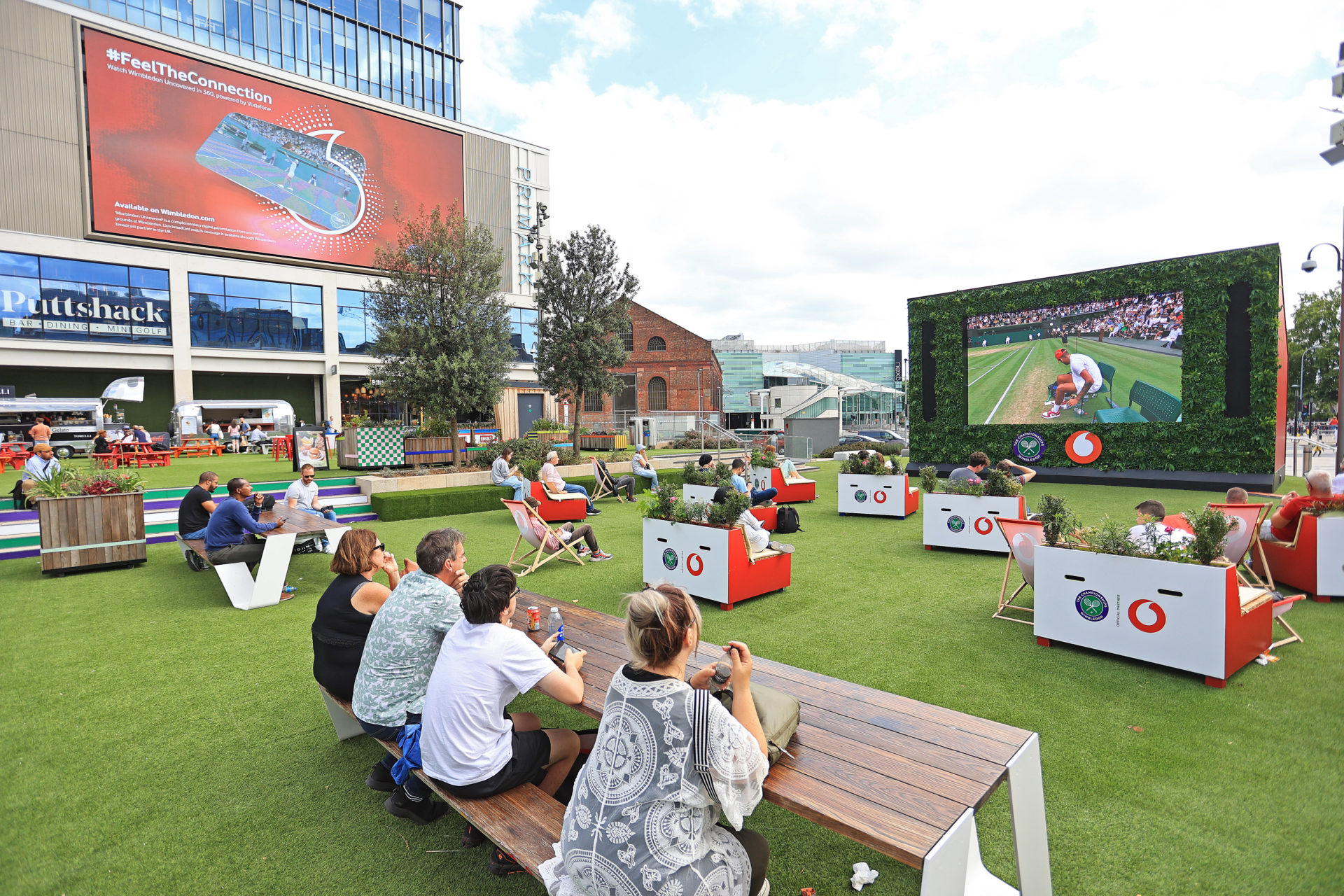 Ocean Outdoor brings Wimbledon Experience to W12 and SW11 